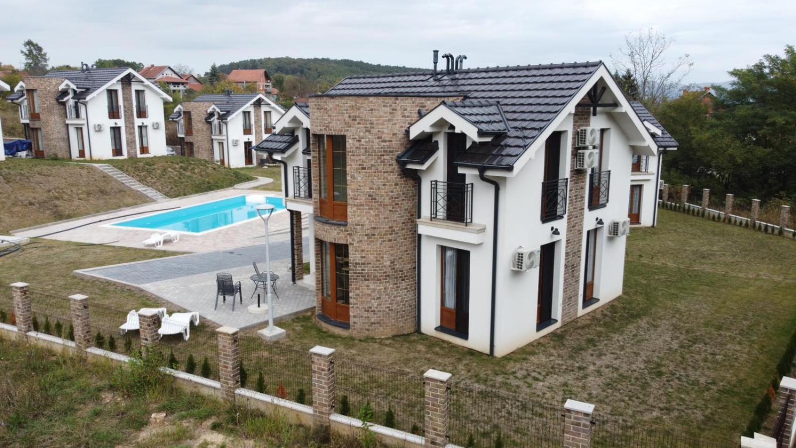 Апарт отель Crown House Врнячка-Баня Экстерьер фото
